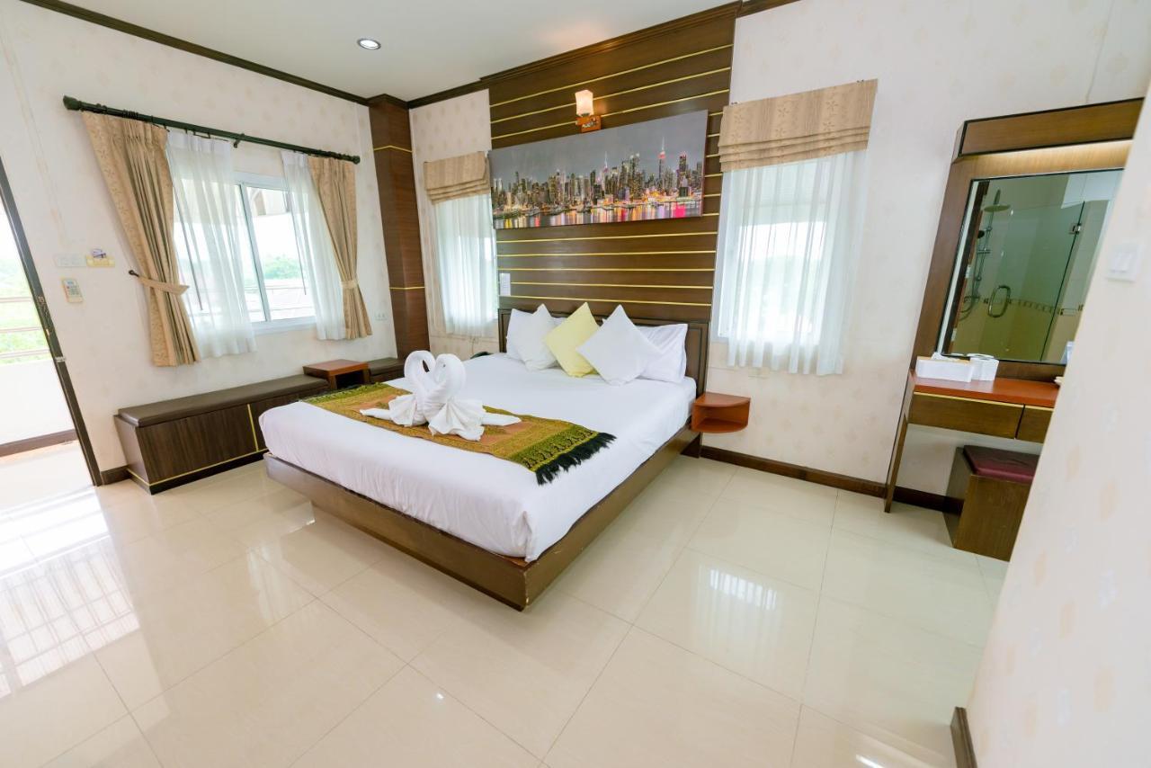 Bander Hotel Phu Khieo Eksteriør billede